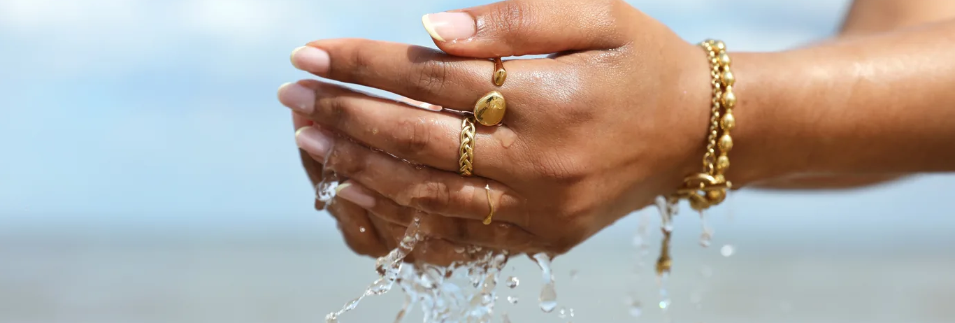 The Best Waterproof Jewellery for Everyday Wear