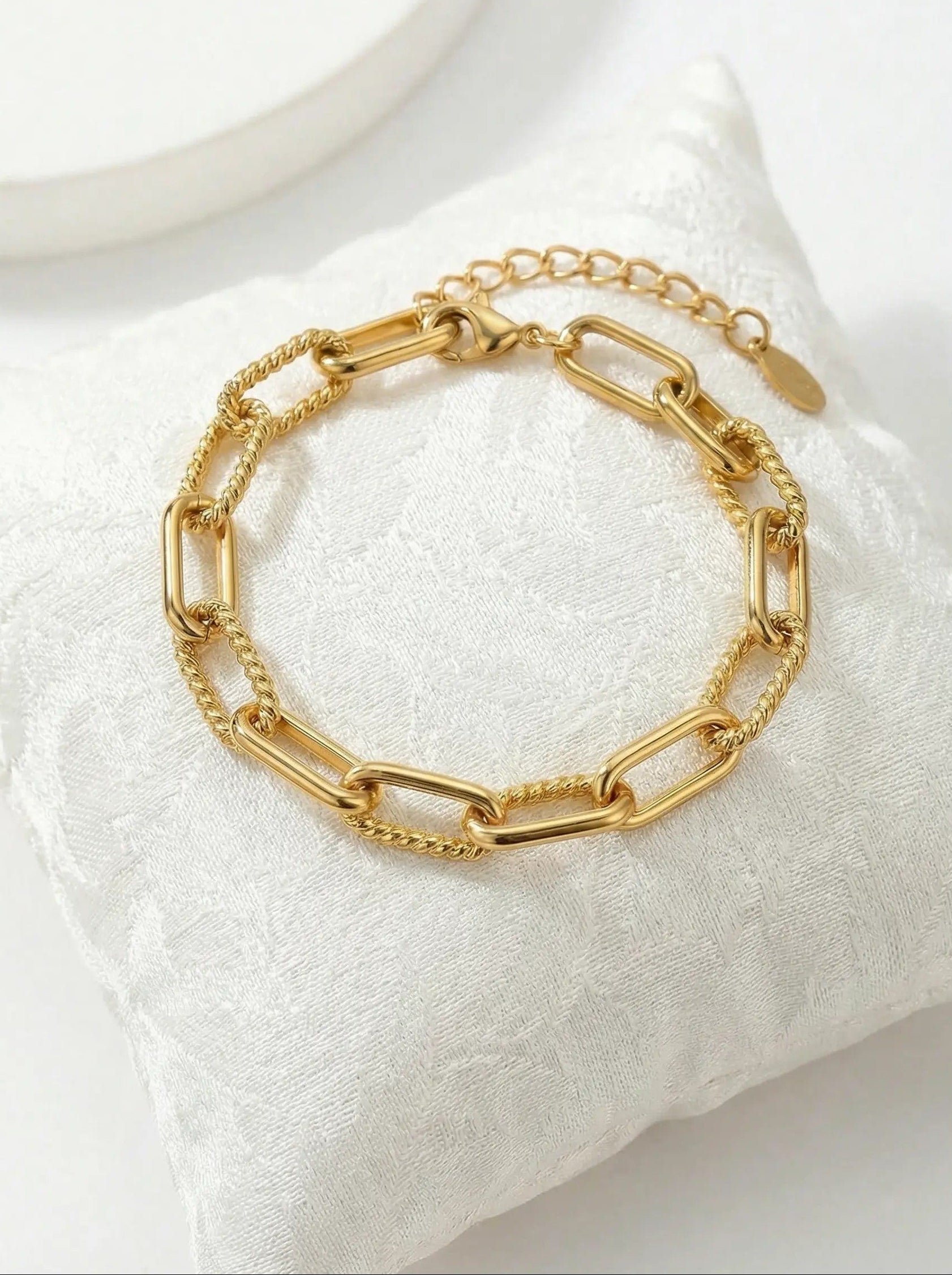 The Textured Link Bracelet