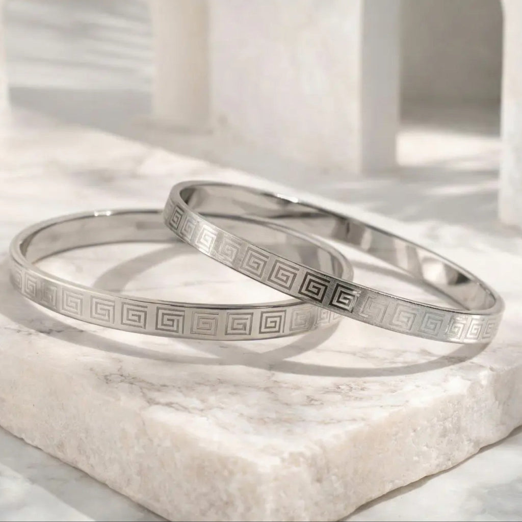 The Helios Key Bangle