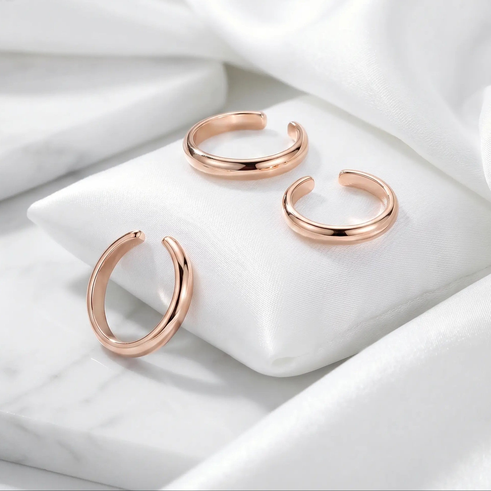 The Staple Toe Ring