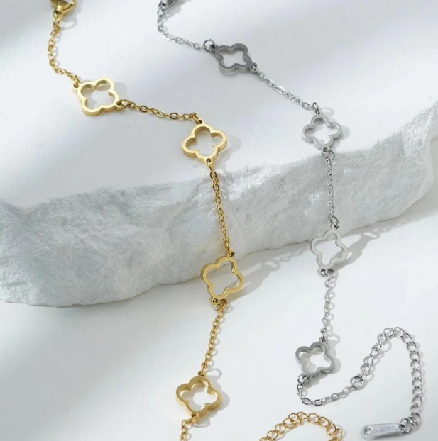 The Clover Bracelet