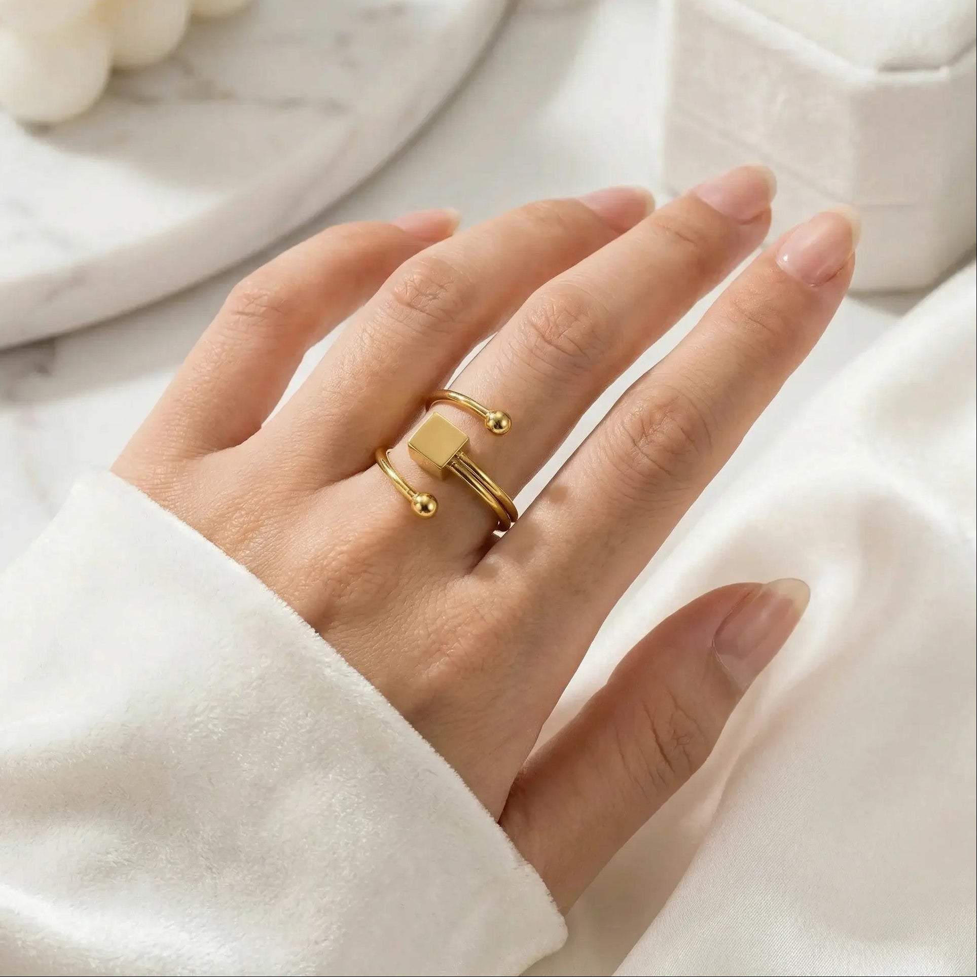 The Cube Sphere Ring