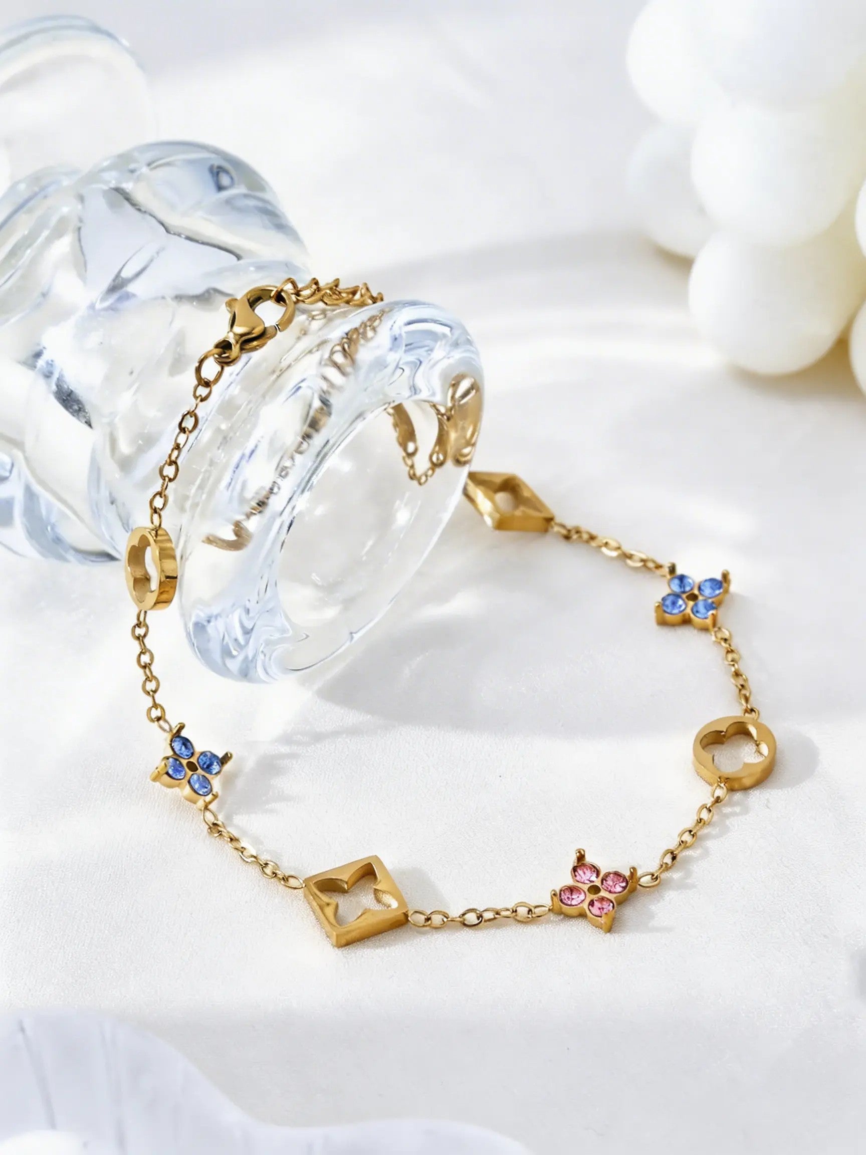 The Clover Bracelet